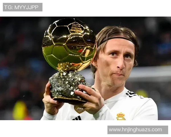 某足球巨星因脱发问题选择植发重拾自信引发热议