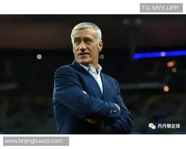 足球明星转型教练的前十名人物及其执教成就分析